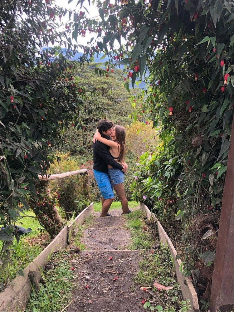 La foto que confirmó el romance de Michelle Renaud y Danilo Carrera (Instagram)