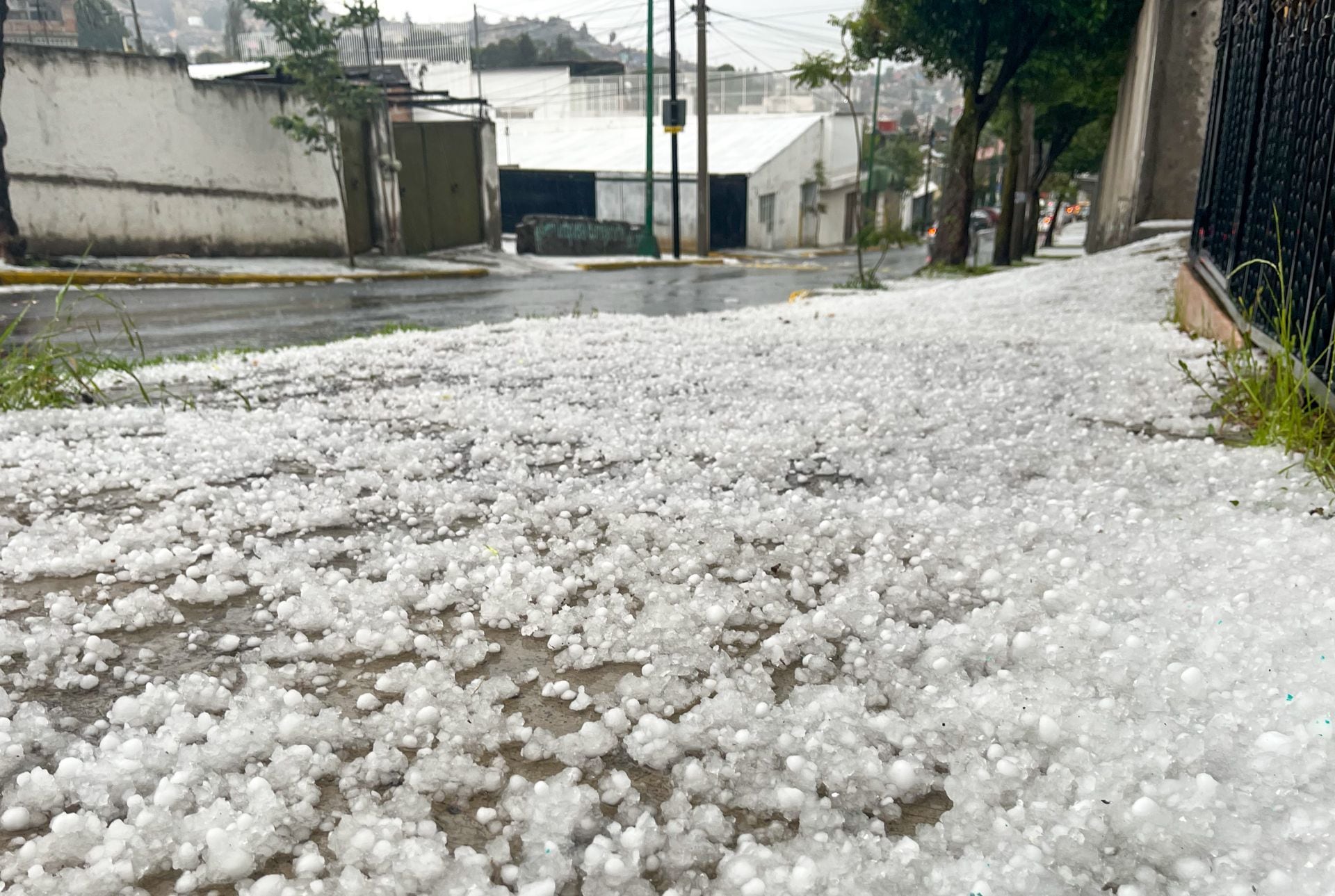 La Ciudad de México suele sufrir varias veces al año pro las fuertes granizadas.  
FOTO: ROGELIO MORALES /CUARTOSCURO