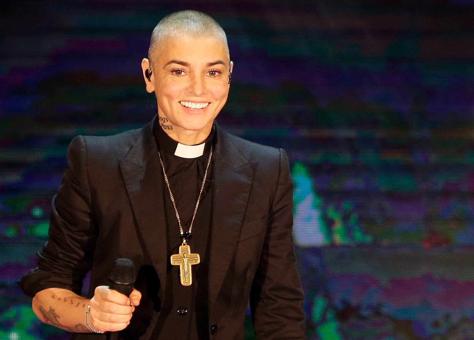 A pesar de las críticas hacía la iglesia, Sinéad O'Connor era una mujer profundamente católica
(Foto AP/Antonio Calanni, archivo)