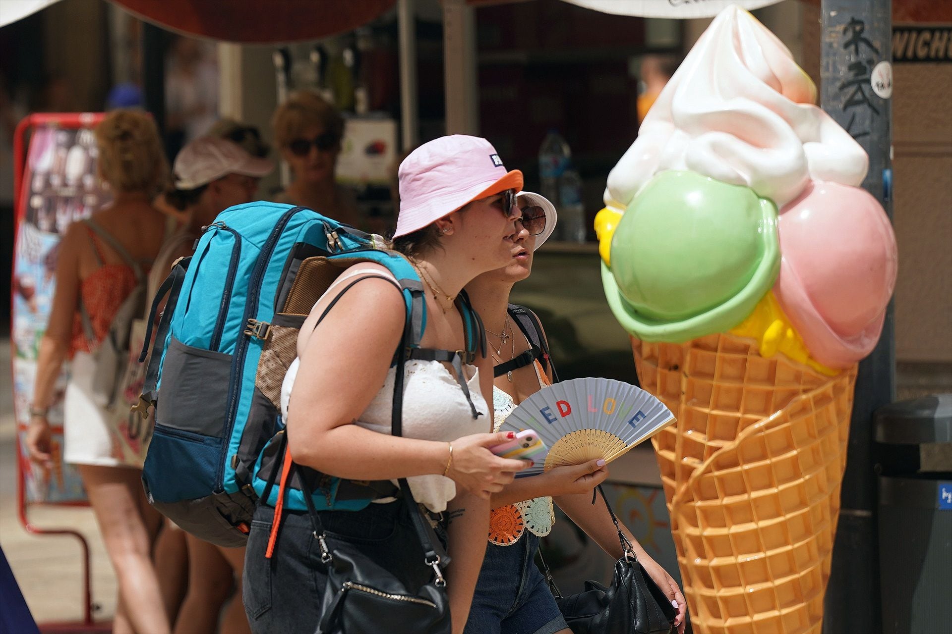 Noches Sofocantes Y Temperaturas De Más De 40 Grados La Tercera Ola De Calor Ya Está Aquí Infobae 7935