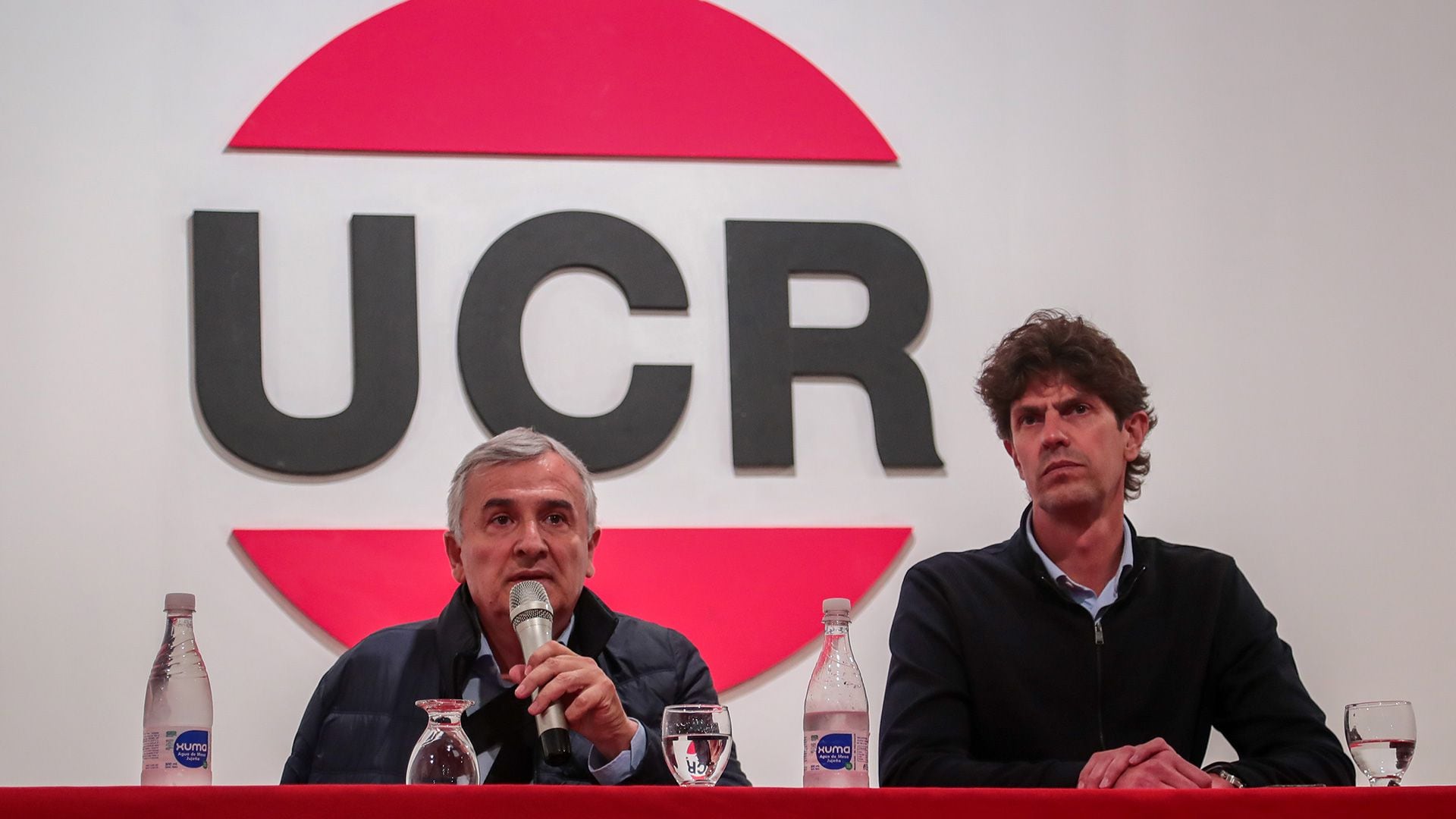 Gerardo Morales y Martín Lousteau encabezaron una conferencia en el Comité Nacional de la UCR y lanzaron fuertes críticas a Mauricio Macri y Martin Lousteau (Foto: Luciano González)
