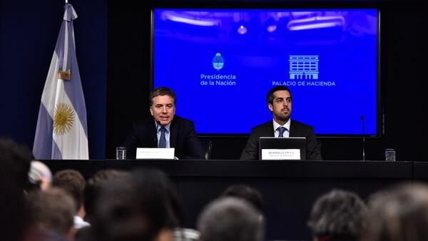 Dujovne, en conferencia de prensa (Adrián Escandar)