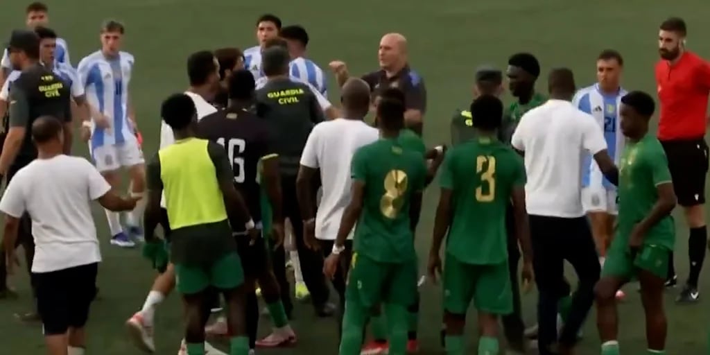 La Selección Sub 20 le empató a Mauritania sobre el final en L’Alcudia y se desató el caos: la reacción del equipo africano que obligó a la intervención de la Guardia Civil