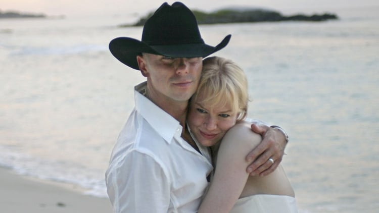 Cuando Renée Zellweger y Kenny Chesney anunciaron su separación y sus intenciones de anular su matrimonio de cuatro meses, esto generó todo tipo de rumores