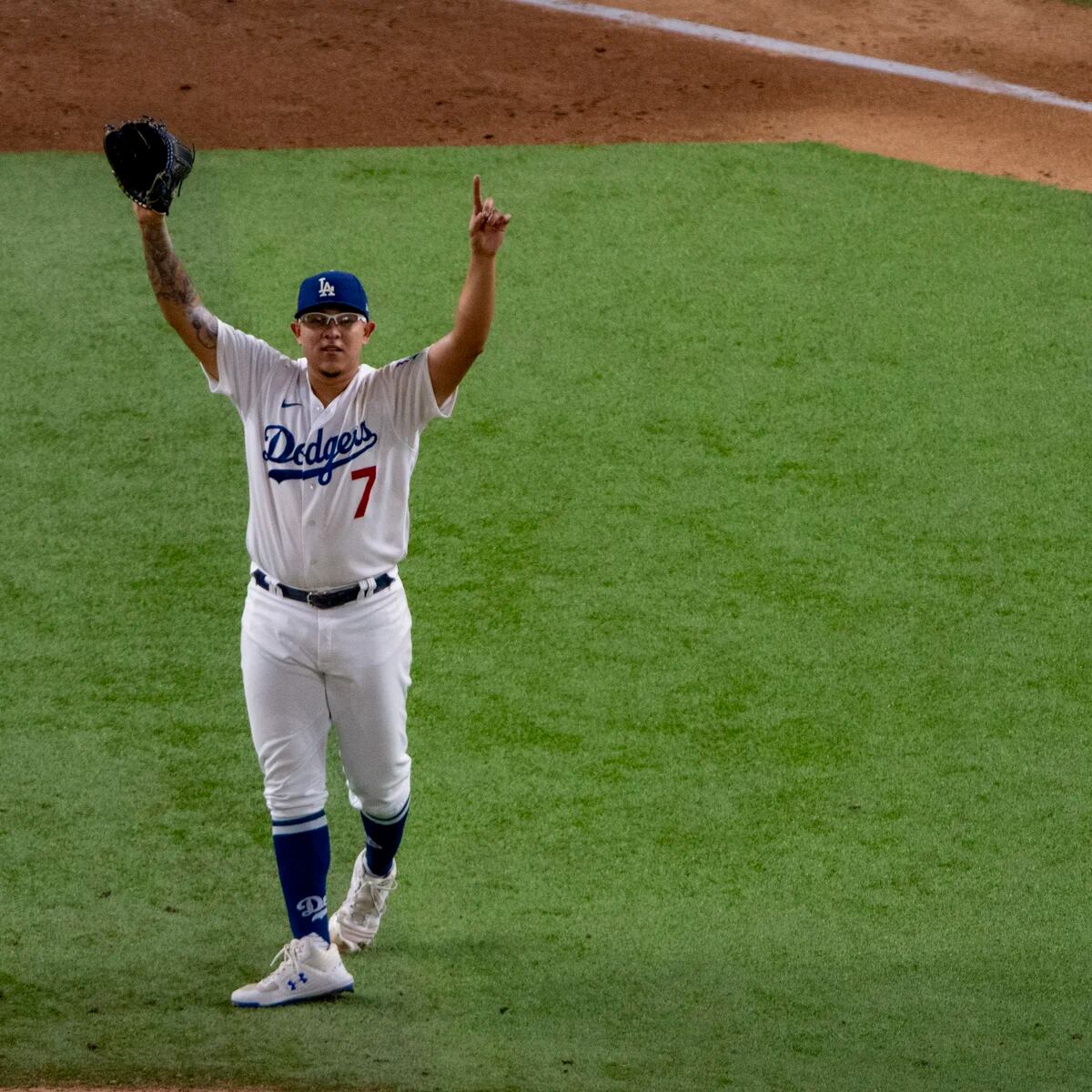 RÉCORD México - ORGULLO MEXICANO 🇲🇽 Ya son tres pitchers mexicanos que  logran ser campeones de MLB con Los Angeles Dodgers. El legendario Fernando  el 'Toro' Valenzuela en 198. Hoy, en la