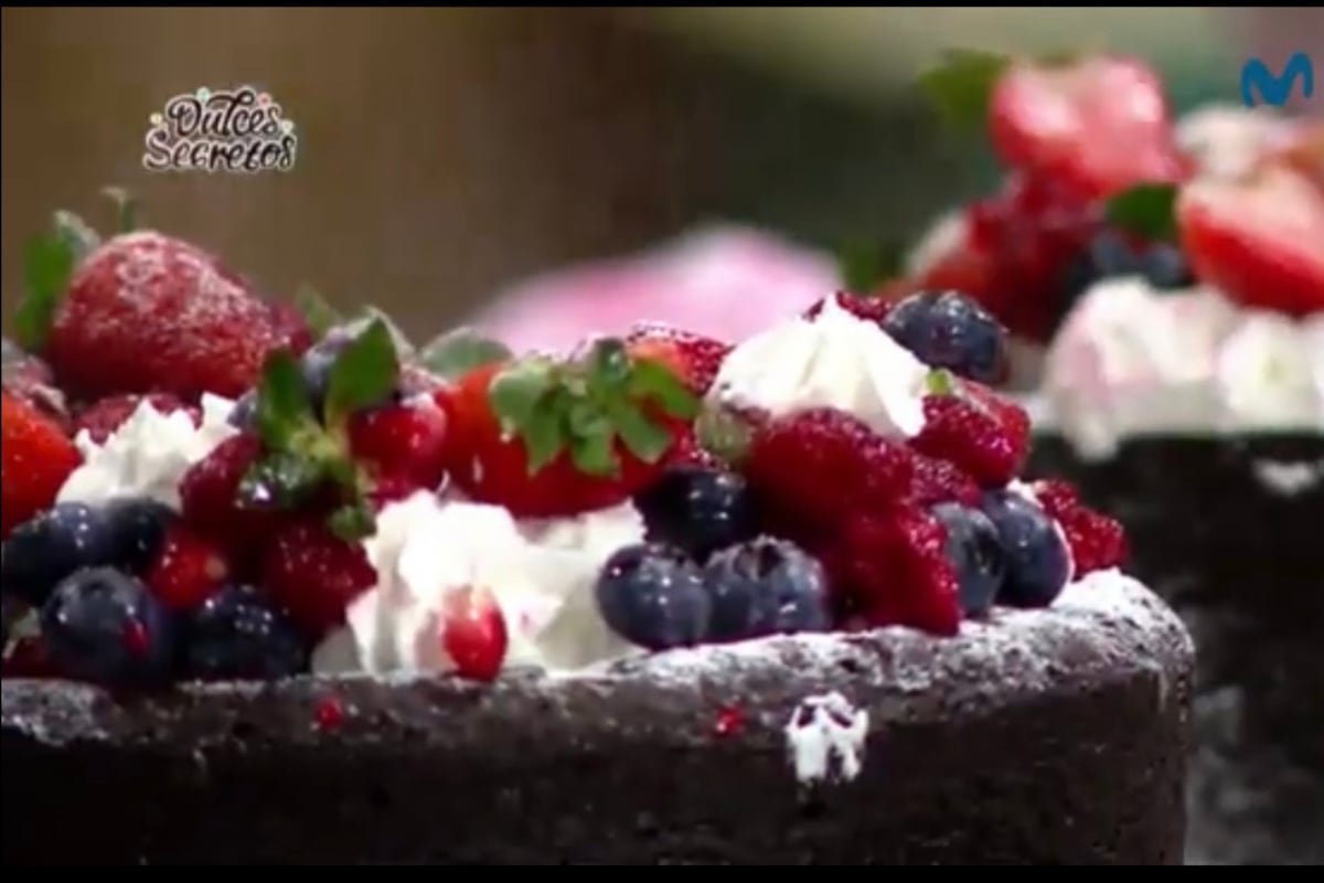 Learn how to prepare chocolate cake with Sandra Plevisani\'s recipe ...