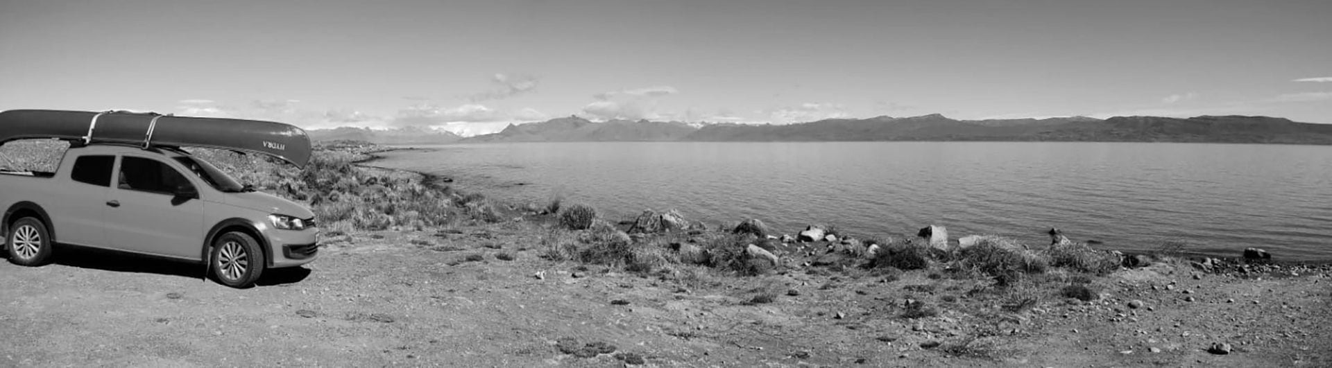 La llegada a El Calafate, sobre el Lago Argentino, con la canoa sobre la camioneta