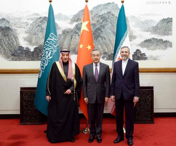 El Comité Conjunto Tripartito de China-Irán-Arabia Saudí se reunió en diciembre (MINISTERIO DE EXTERIORES DE CHINA) 