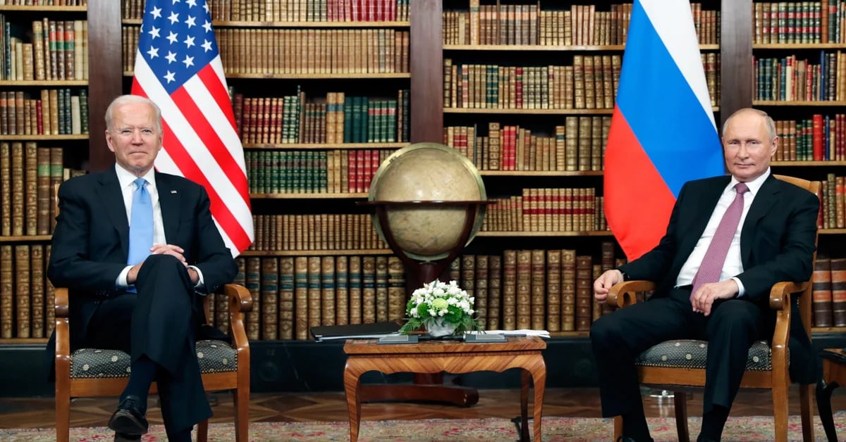 Biden wird versuchen, den Konflikt in der Ukraine mit Diplomatie zu eskalieren, bereitet sich aber auf den Vormarsch russischer Truppen vor