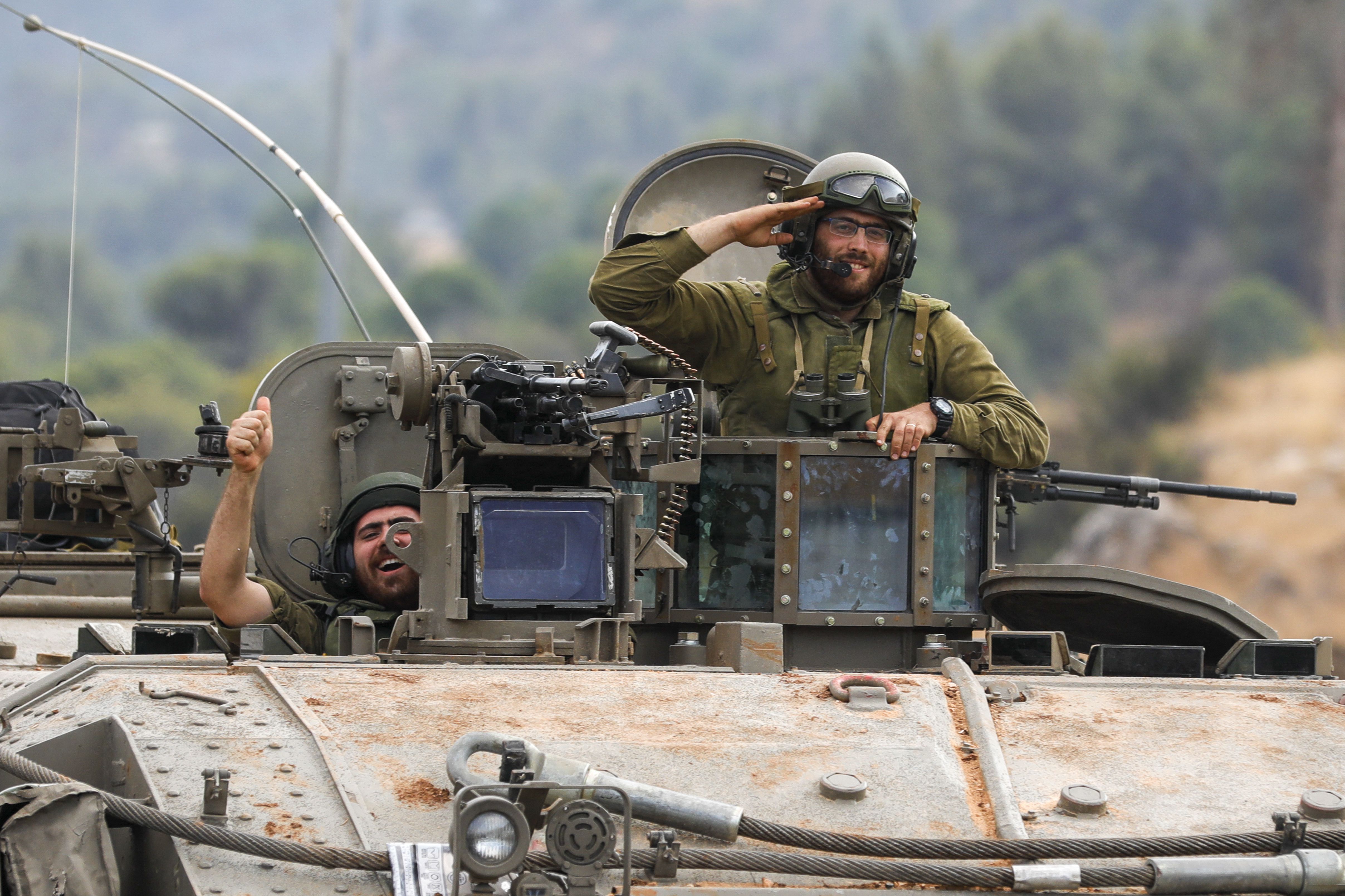 Un avión cargado de armamento avanzado aterrizó la tarde de este martes en la base aérea de Nevatim, en el sur de Israel. (AFP) 