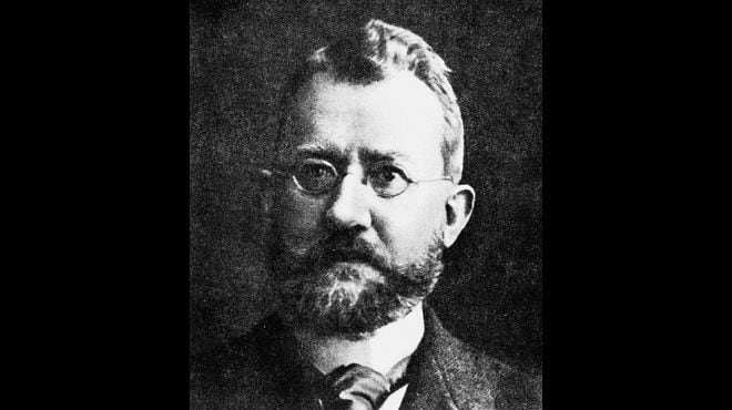 En 1886, el entonces gobernador de Veracruz, encargó a Rébsamen la creación de una Escuela Normal en Xalapa.