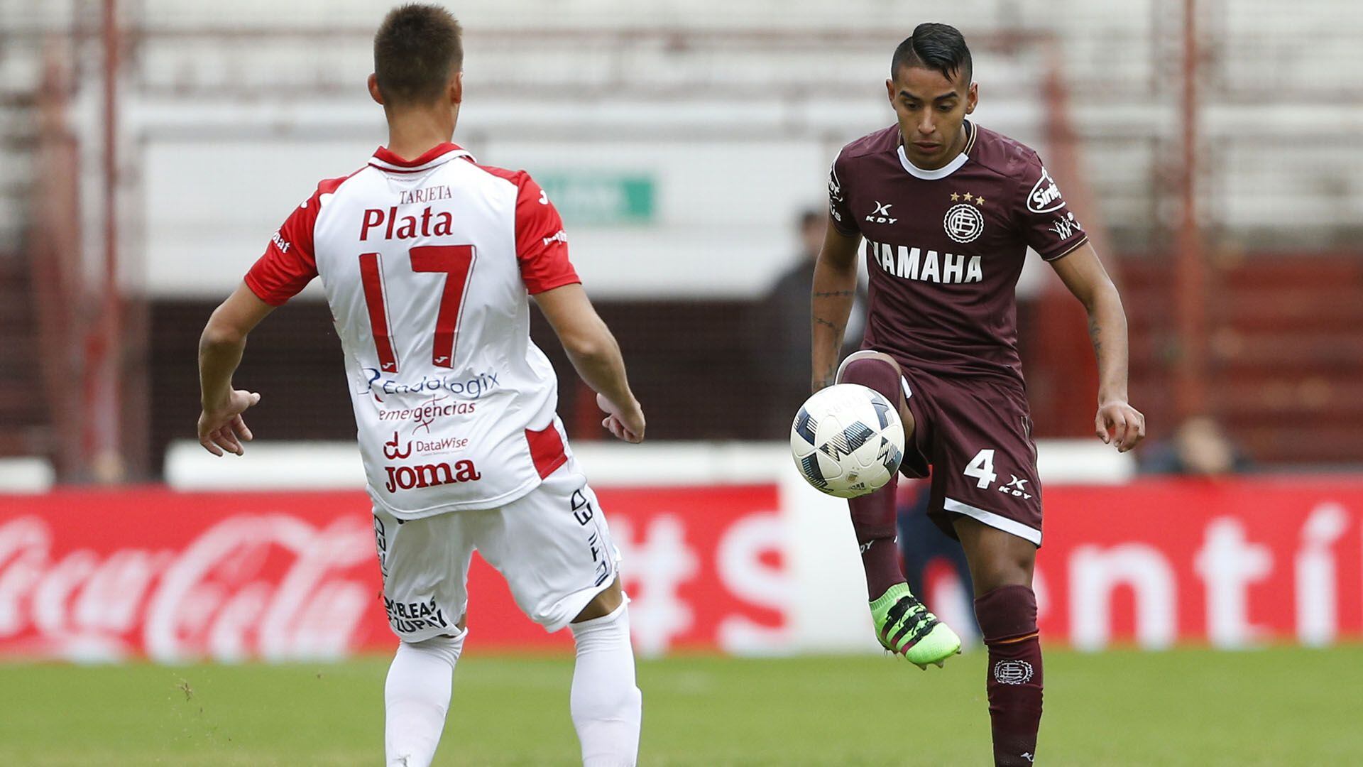 Gómez, en su mejor momento, con la casaca de Lanús (Getty)