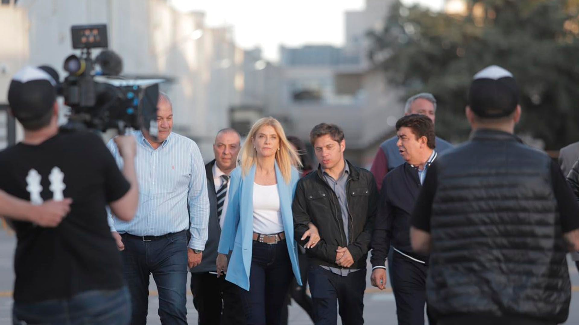 Verónica Magario, Axel Kicillof y Fernando Espinoza (Lihueel Althabe)