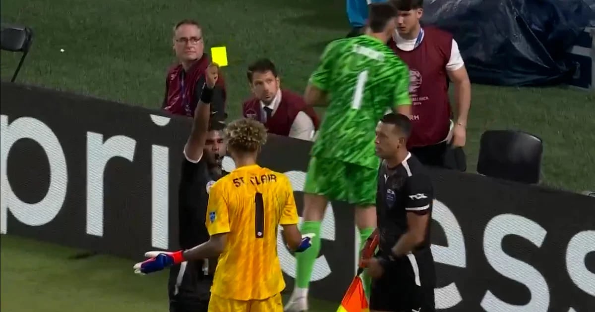 Canada goalkeeper's unusual behaviour during penalty shootout angers Uruguay's Sergio Roche