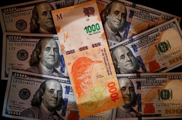 El dólar libre anota precios máximos con una demanda intensa antes de las PASO.