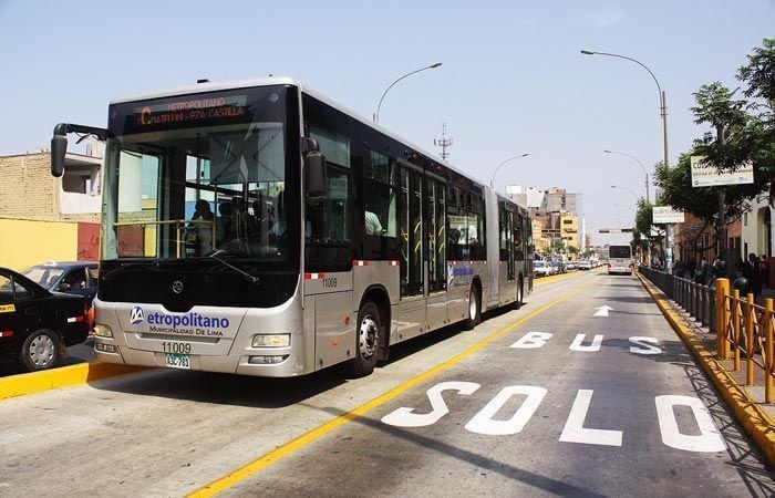 Los carriles del Metropolitano están siendo usados por funcionarios públicos para evitar la congestión vehícular de Lima. (Foto: Andina)