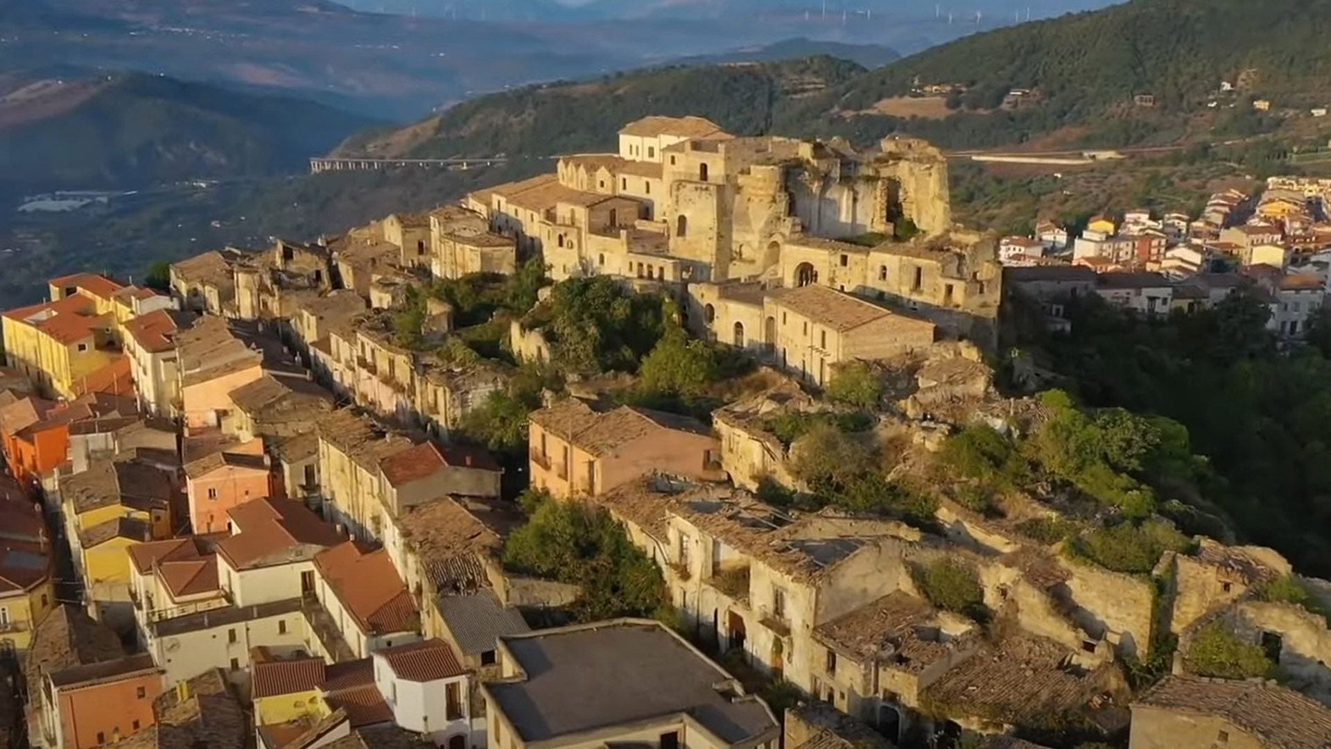 Pese a su belleza de cuento, Calitri es un lugar muy poco turístico 