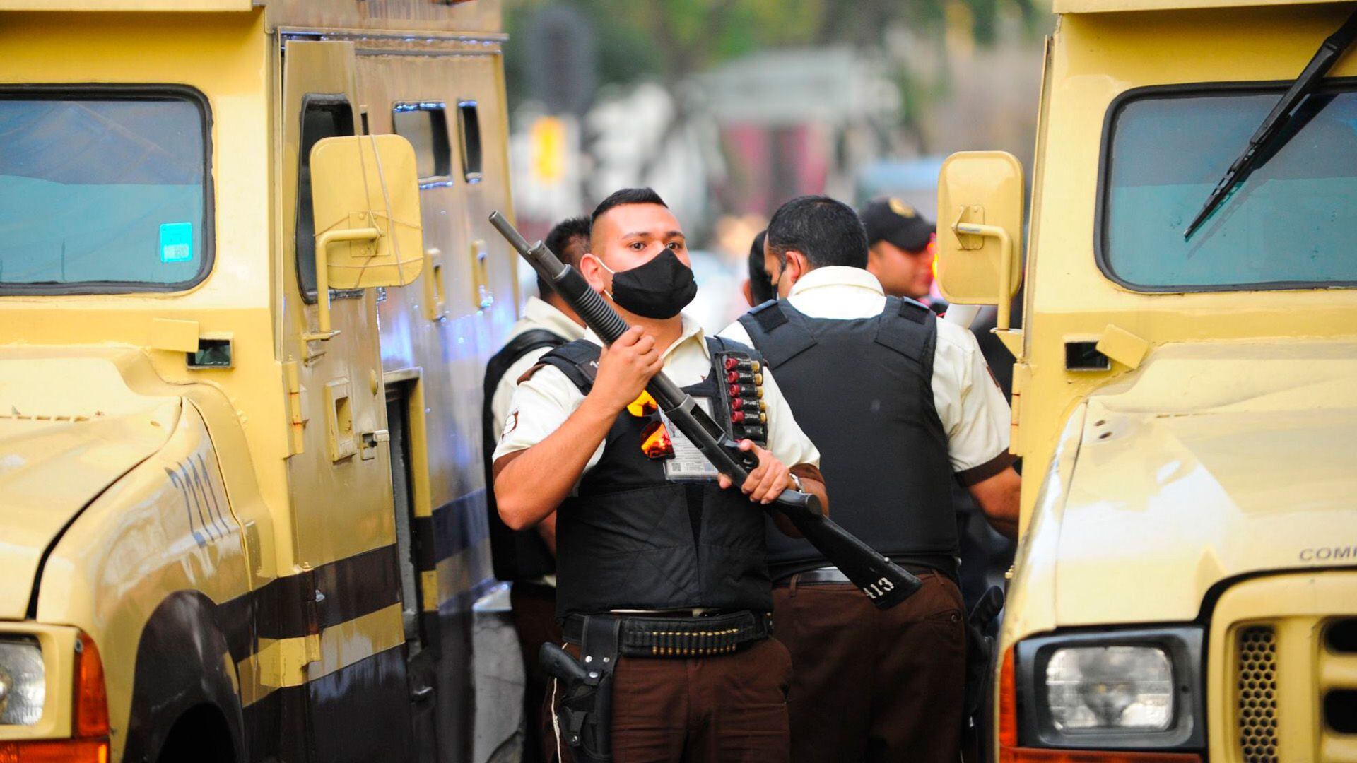 Foto de una camioneta de valores
robo, Jalisco