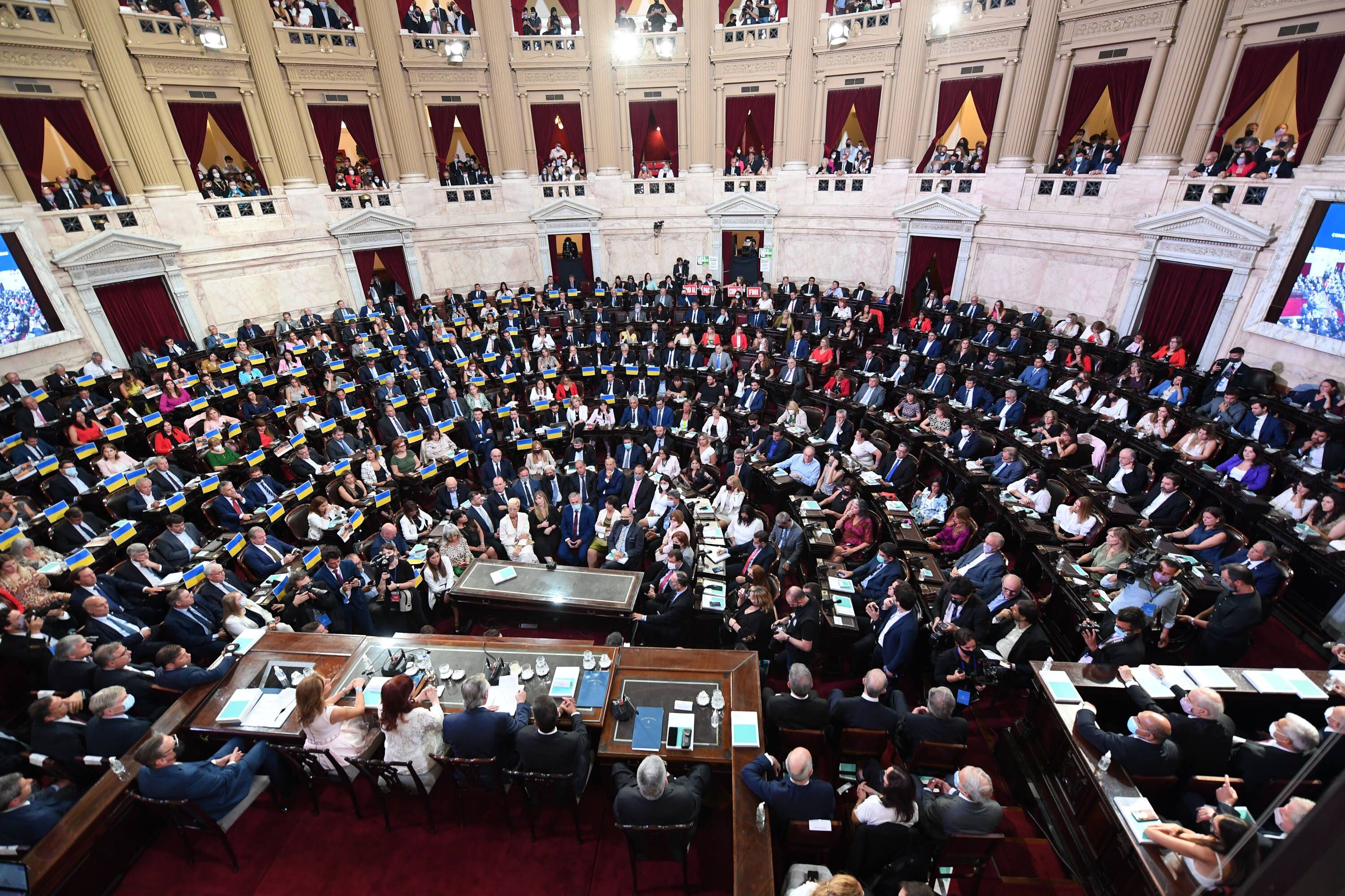 A Un Año Del Cambio De Gobierno La Casa Rosada Y El Congreso Padecen Una Crisis Política Que Se 0622