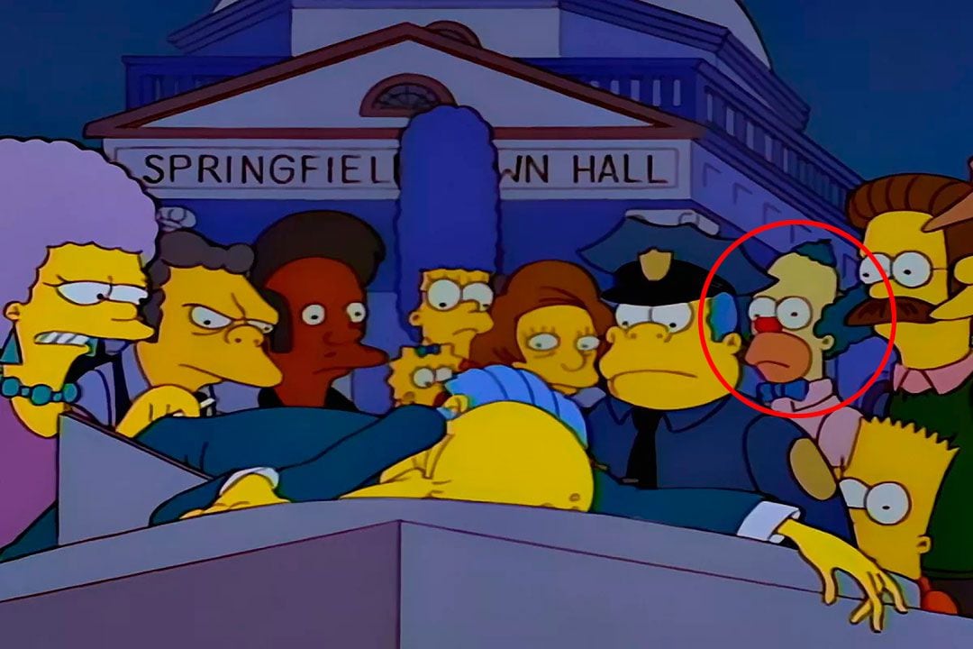 Krusty estaba vestido de manera diferente en la escena anterior y en esta imagen se parece más a Homero disfrazado de payaso. Esto alimentó la teoría de que Homero había sido el verdadero culpable