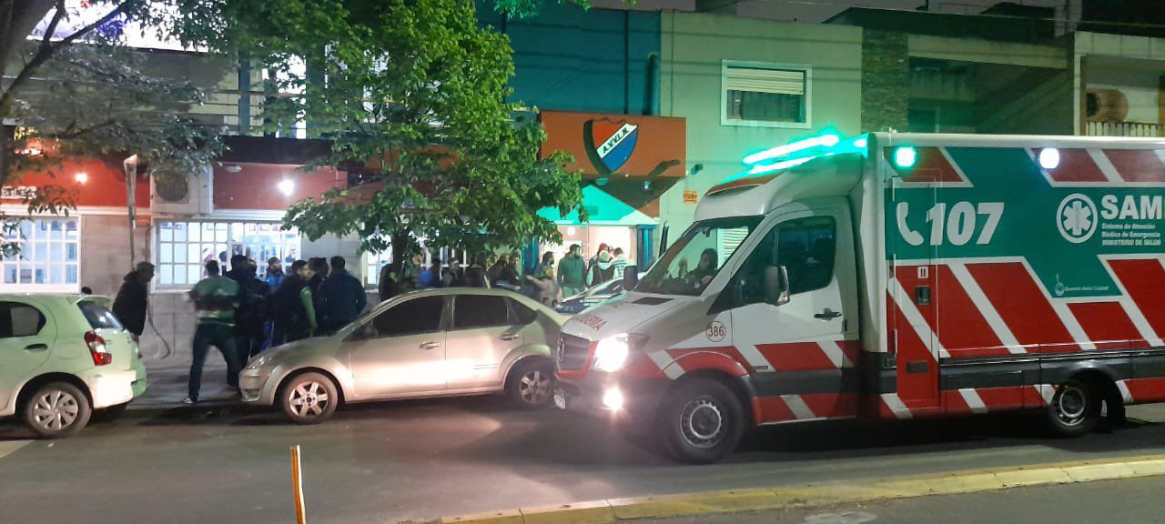 Incidentes entre barras de Vélez a días de las elecciones