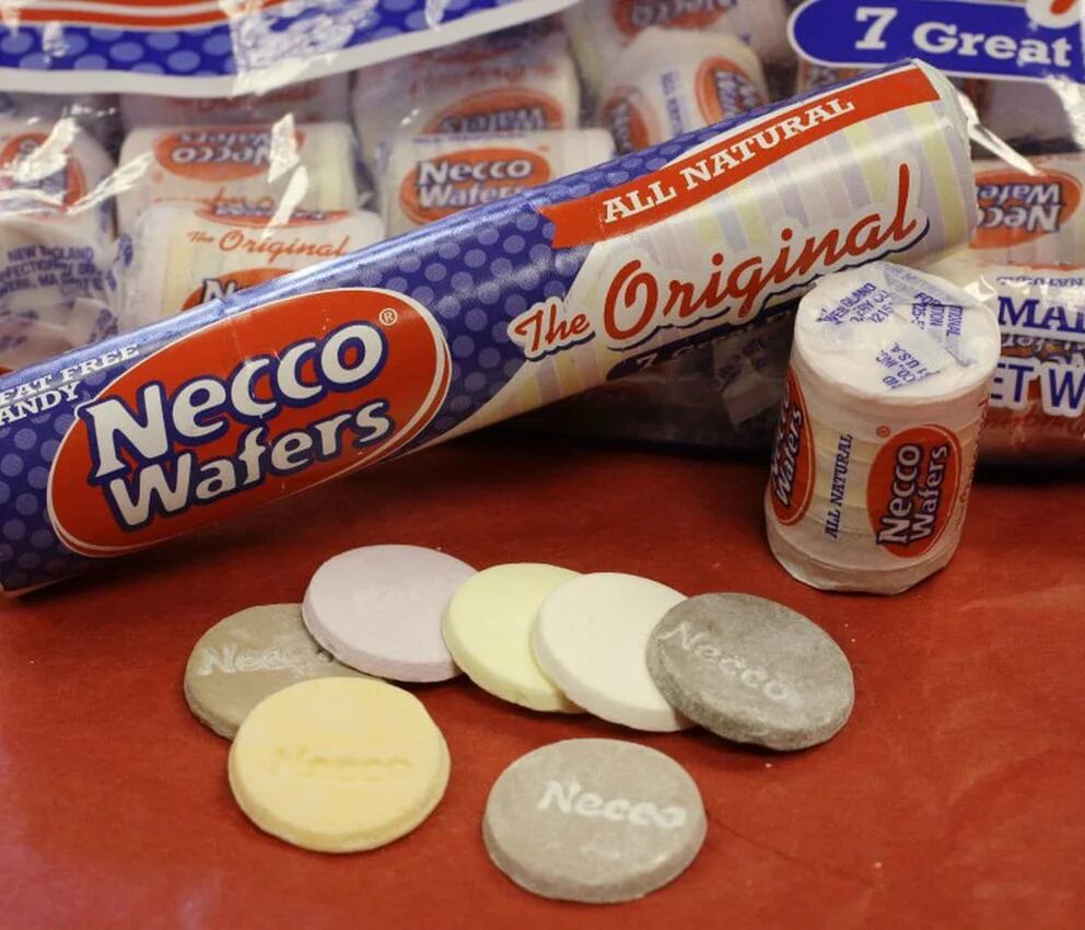 marthadle on X: ¿Quién de ustedes no traficó dulces americanos?  #DécadaPorDécada #80s  / X
