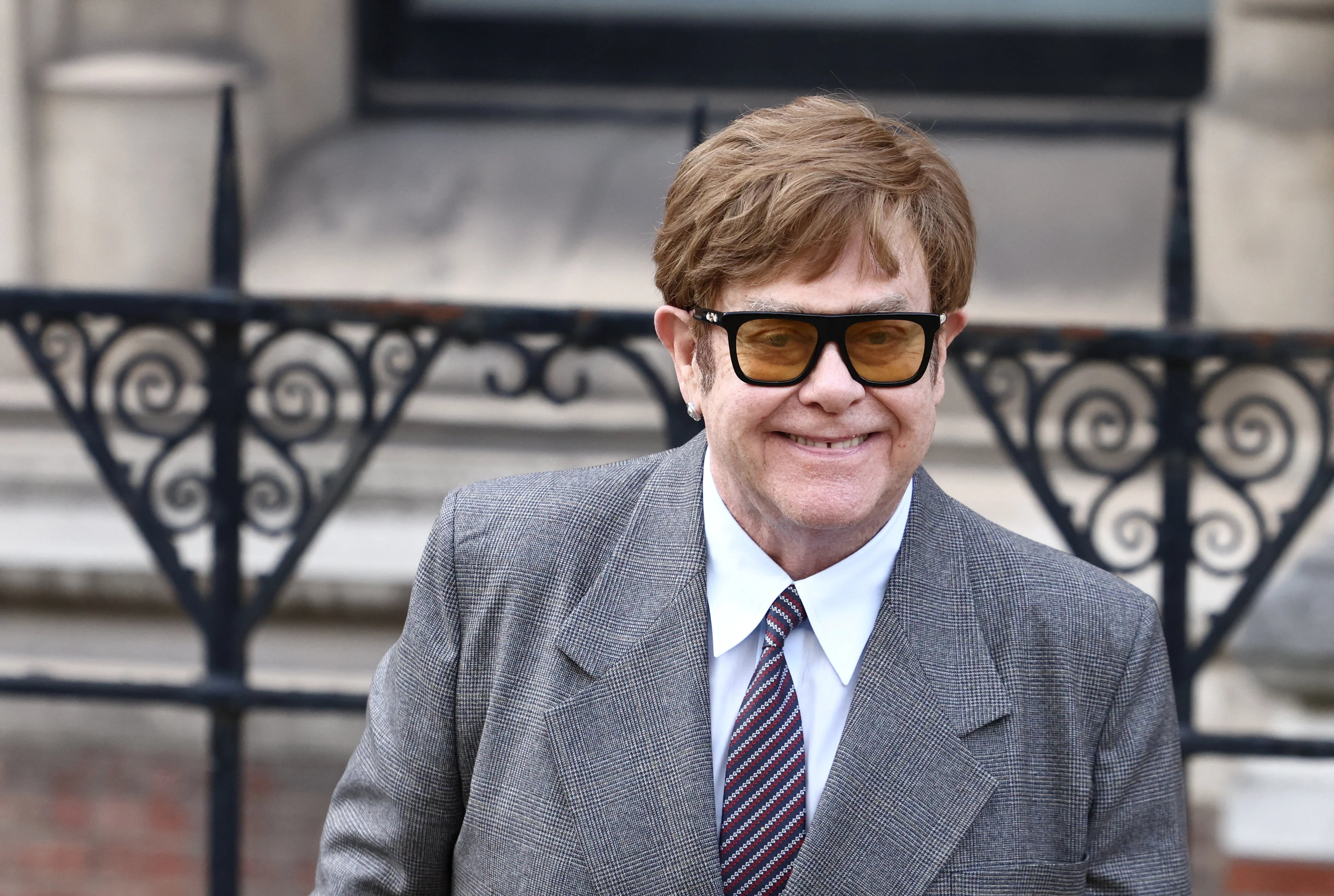 Elton John compareció ante el tribunal mediante video llamada. REUTERS/Henry Nicholls