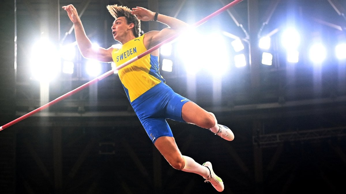 "Mondo" Duplantis delivers, soaring to Olympic pole vault ...