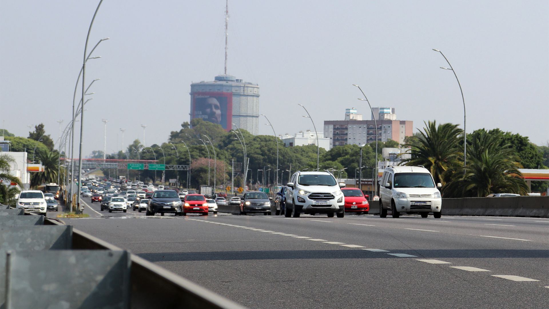 El mes de agosto es un misterio para los precios. Los aumentos habituales se sumarán al nuevo impuesto a las importaciones, incluso en modelos de fabricación nacional