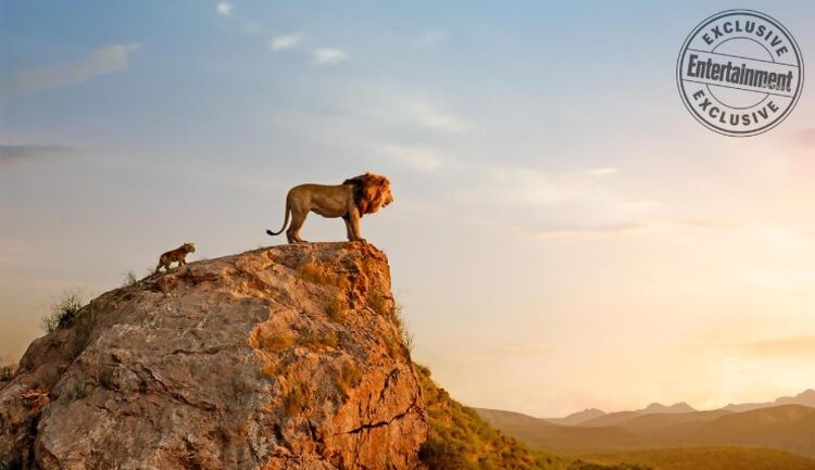 Mufasa yÂ Simba observan hasta dÃ³nde se extiende su reino (Foto: Disney/Entertainment Weekly)