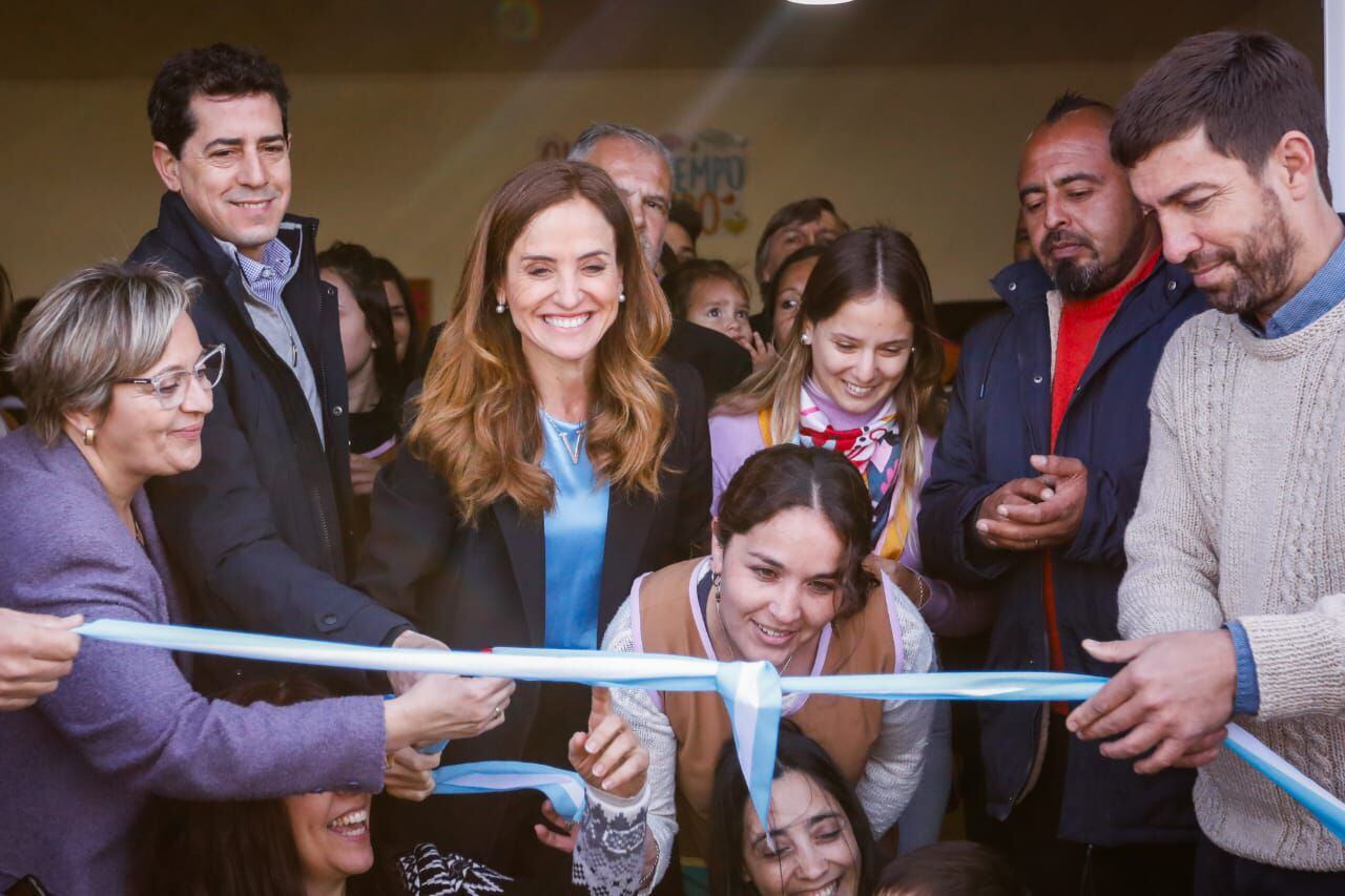 La ministra de Desarrollo Social, Victoria Tolosa Paz, en la inauguración de un jardín de infantes en Mercedes, provincia de Buenos Aires