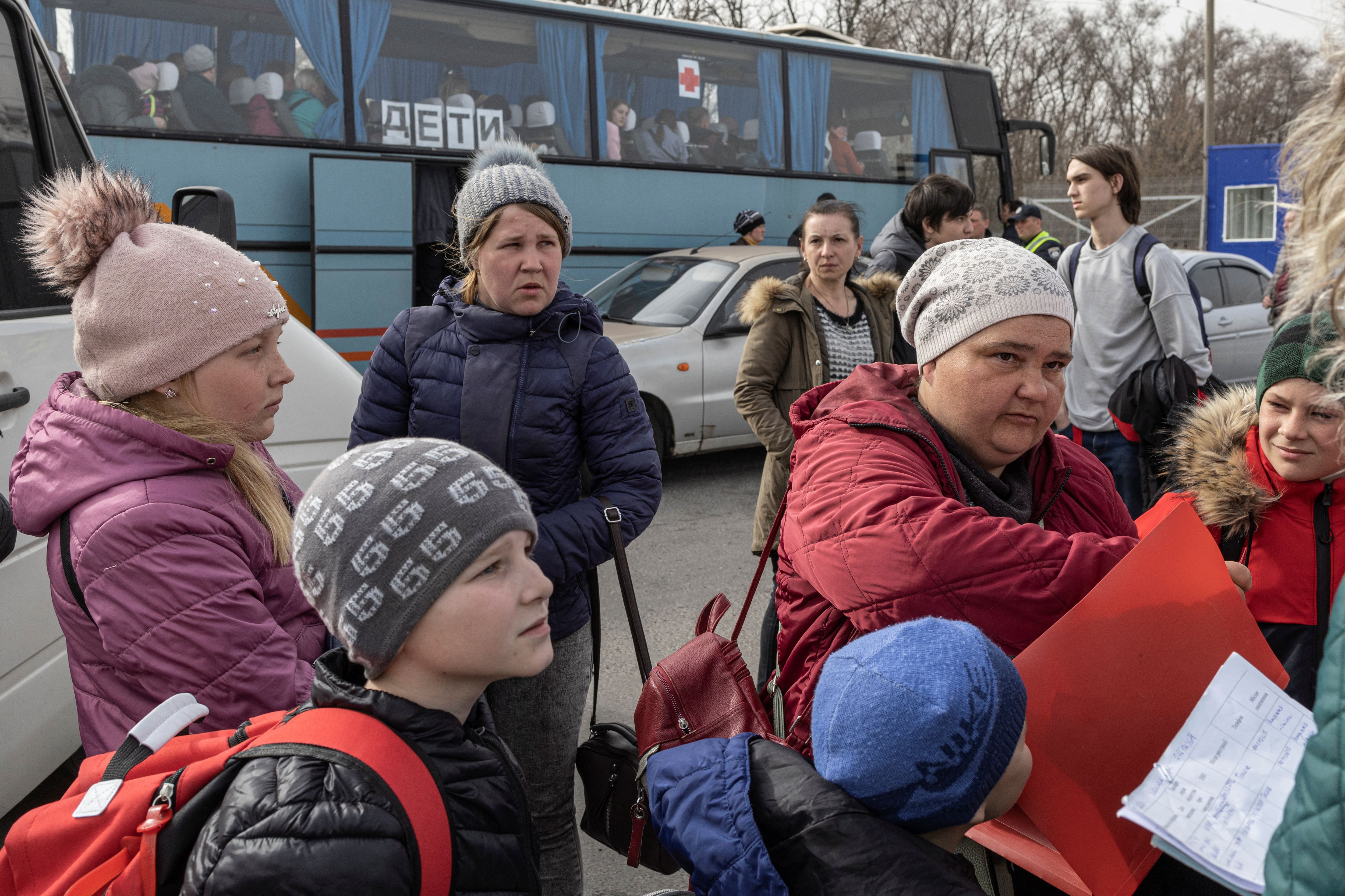 Россия захватила гуманитарную помощь в Украине, а Красный Крест не может  гарантировать эвакуацию из Мариуполя - Infobae