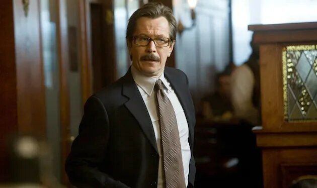 Gary Oldman como el comisario Gordon en 'El caballero oscuro'