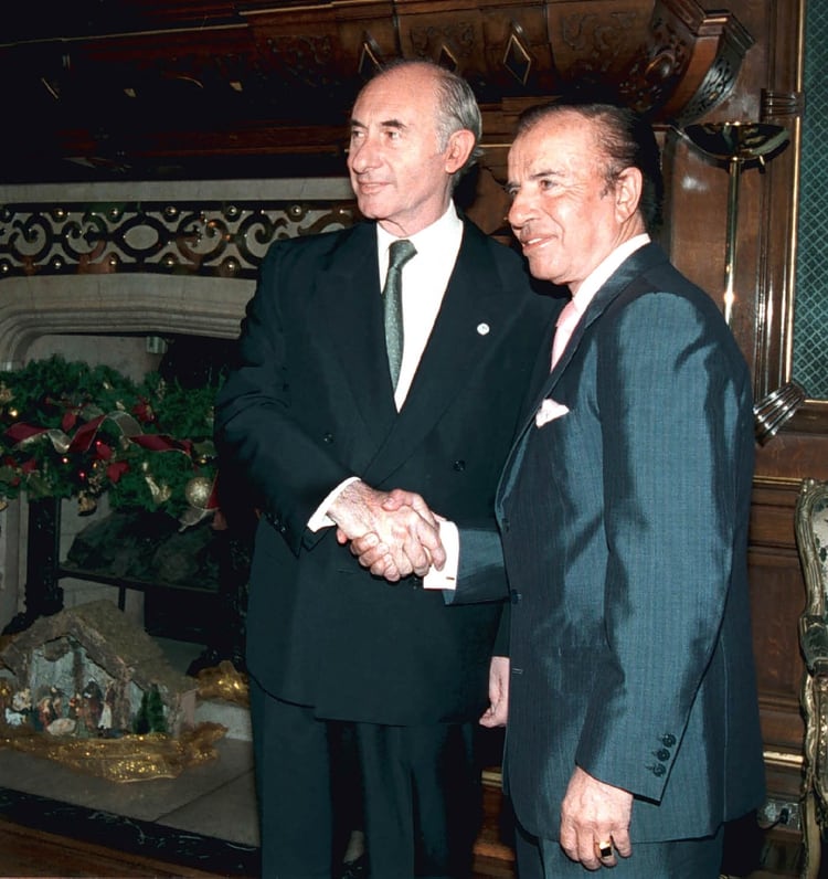 De la Rúa recibió a Menem en el despacho presidencial (NA)