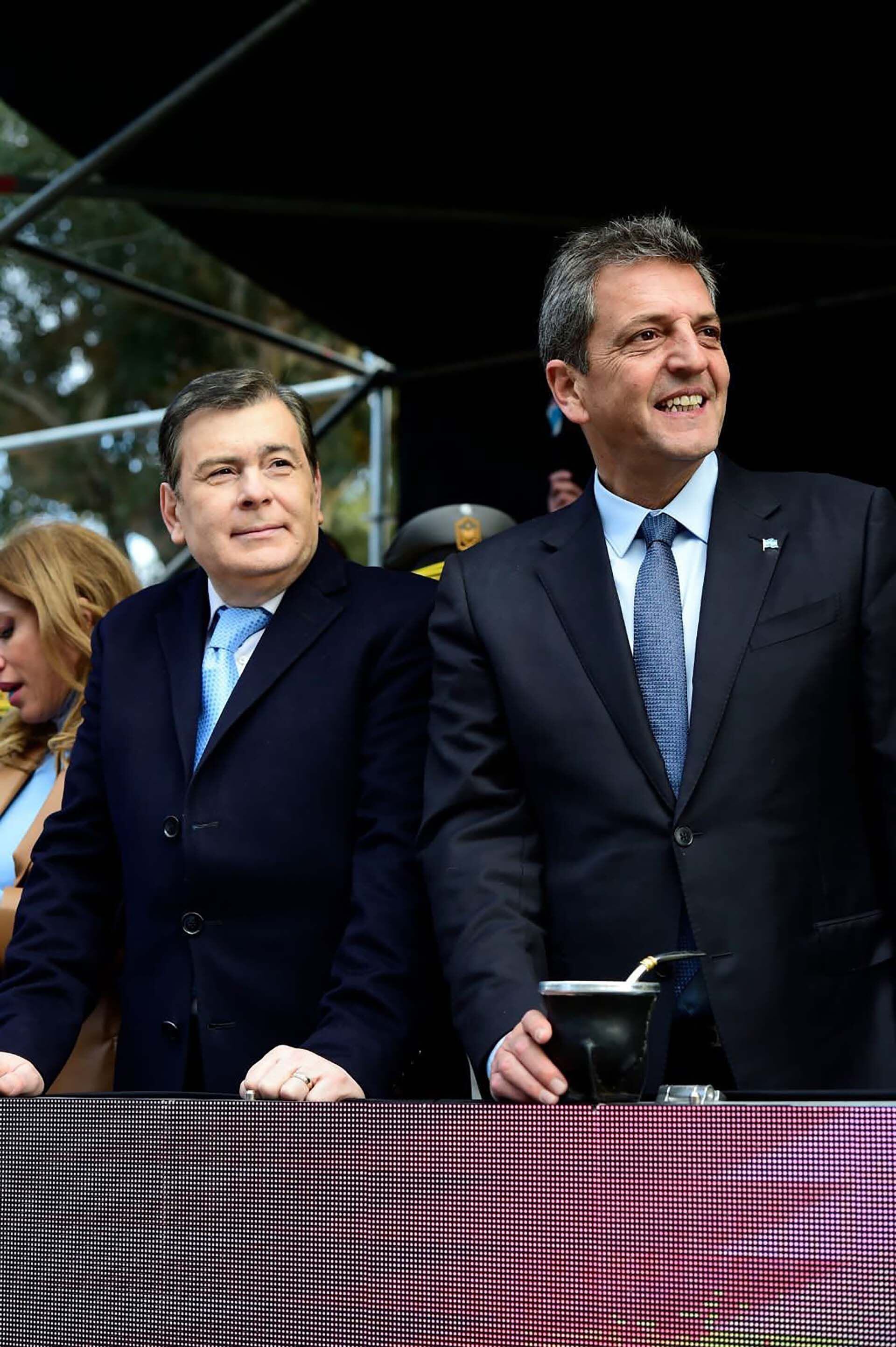 Visita de Sergio Massa a Santiago del Estero, junto al gobernador Gerardo Zamora