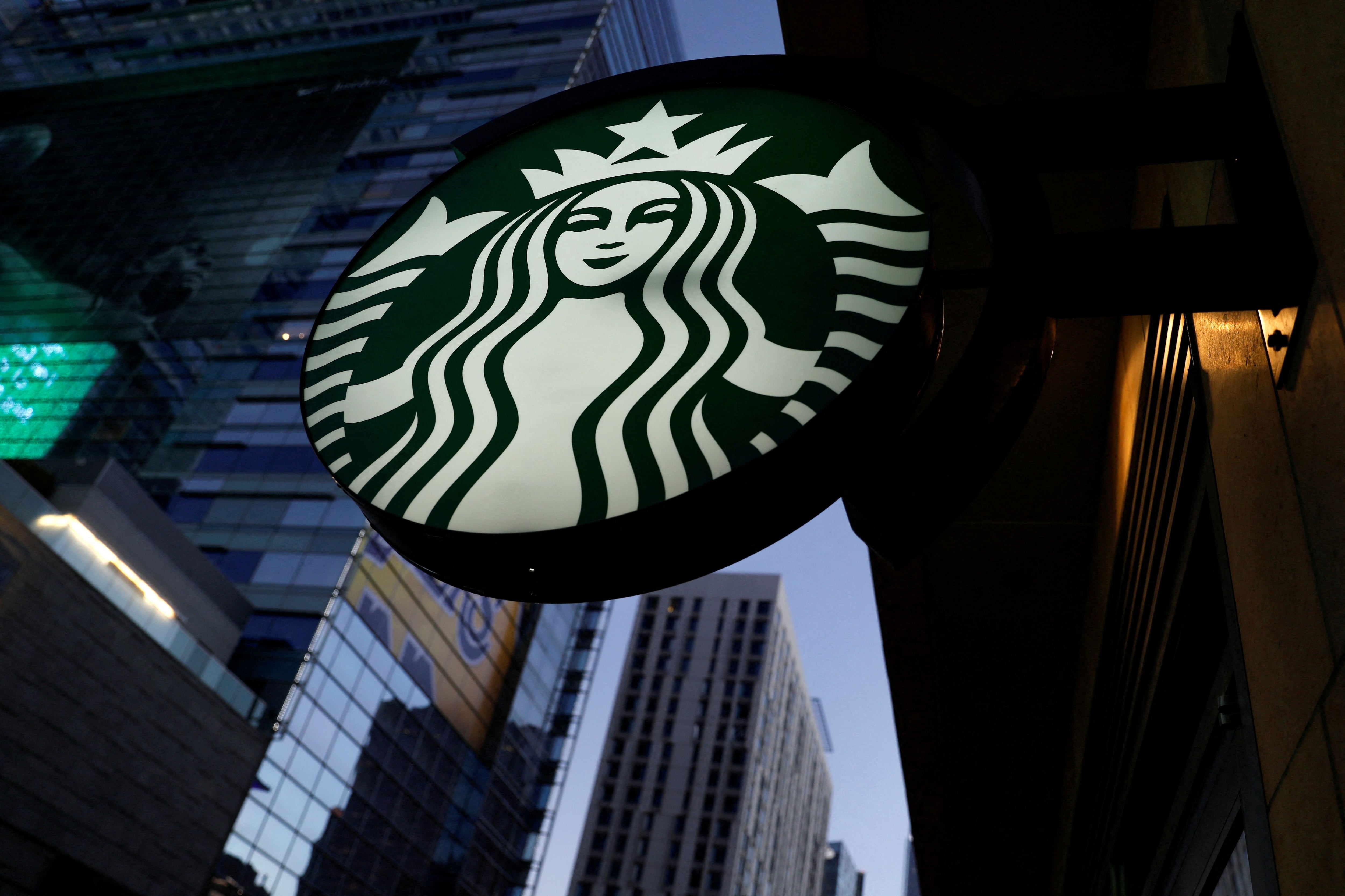 Imagen de archivo referencial. Entre los 6.000 comercios que anunciaron que harán parte de Bogotá Despierta está Starbucks - crédito REUTERS