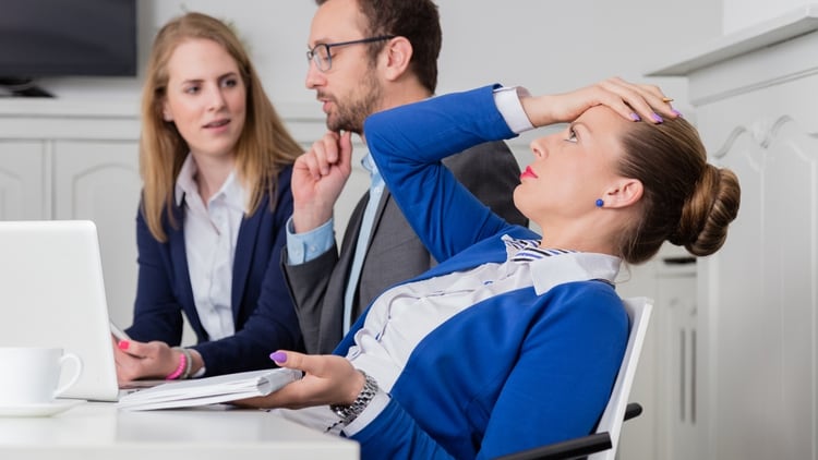 Muchas veces la incomodidad en el trabajo radica en las dificultades que nos ponen nuestros propios compañeros, clientes o jefes (Getty)