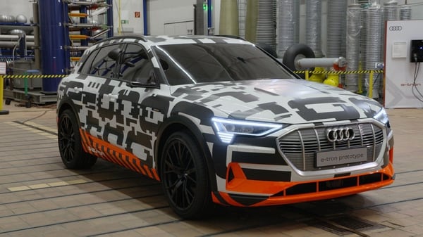 Audi SUV e-tron (Audi)