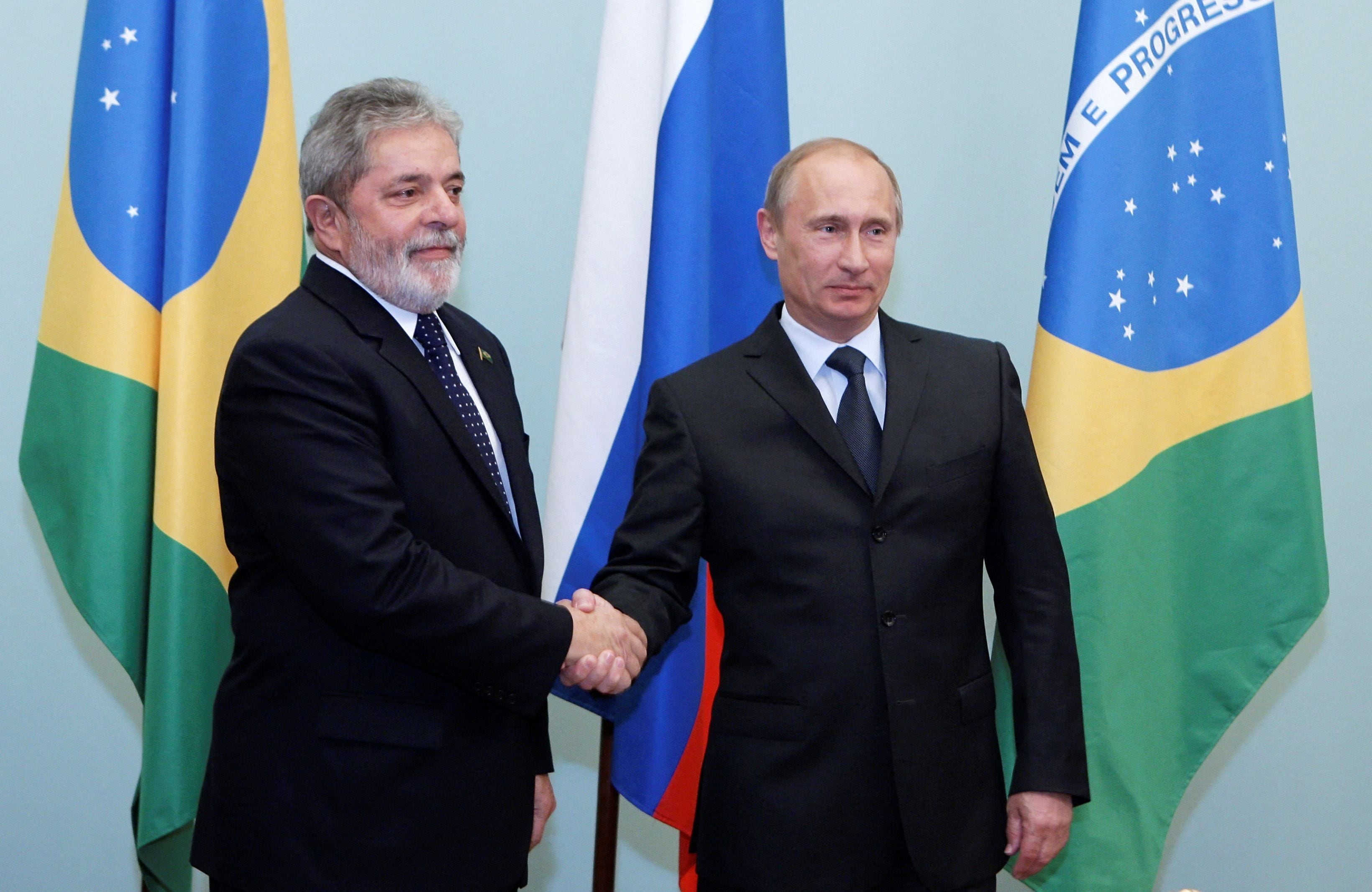 Lula da Silva desafía a la Corte Penal Internacional y asegura que no arrestará a Putin si va al próximo G20 en Brasil. (REUTERS)