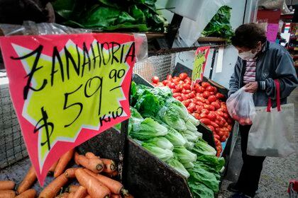 Las frutas y verduras fueron de los alimentos que más subieron en 2020
