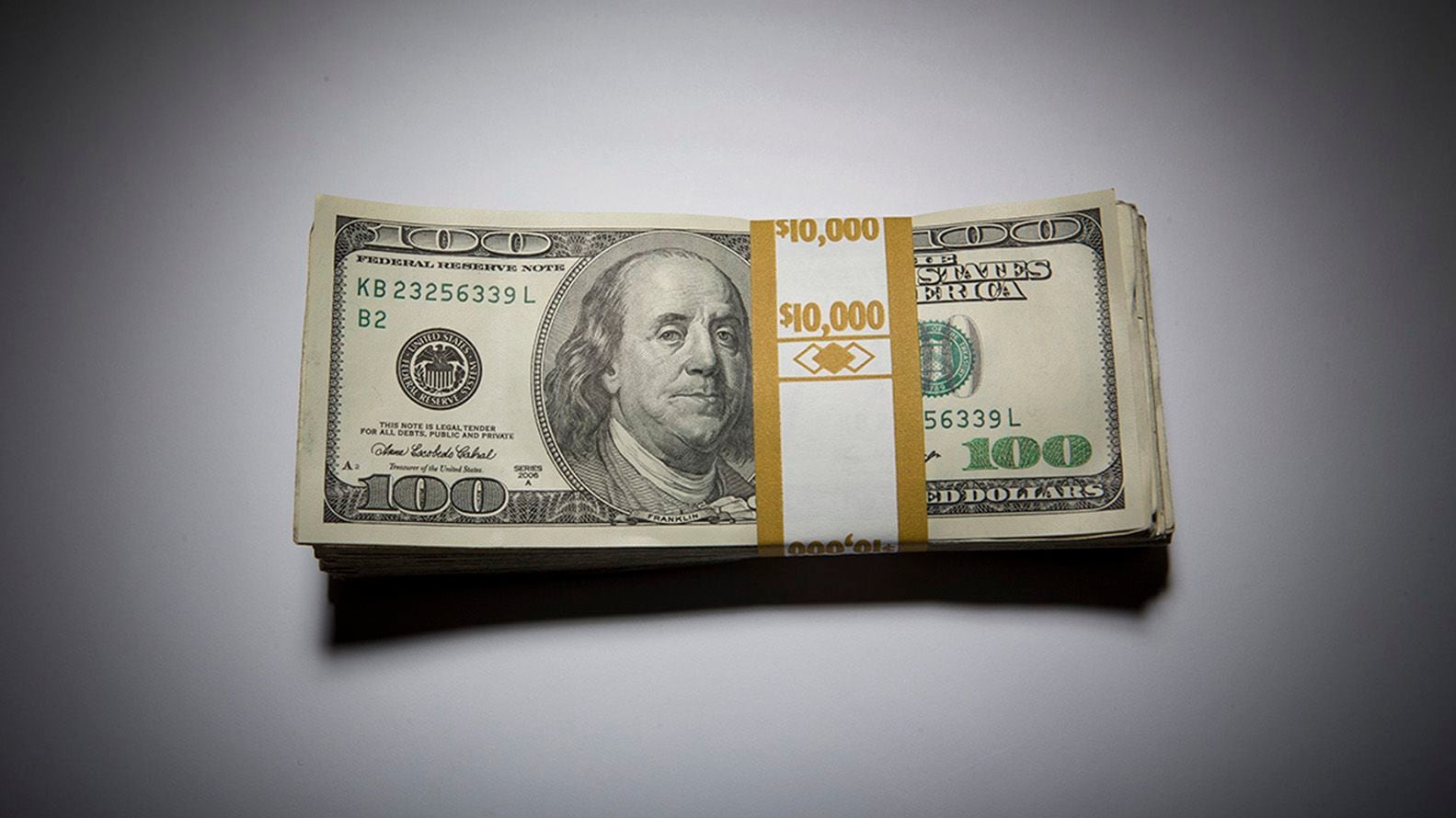 El dólar libre se mantiene por debajo de los $1.000 (Bloomberg)