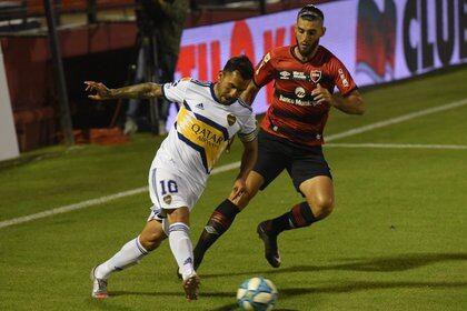 Carlos Tevez puso en ventaja a Boca (Foto: TELAM)