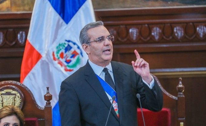 El presidente de República Dominicana, Luis Abinader, entiende que la obra hatiana es "ilegal". GOB. RD
