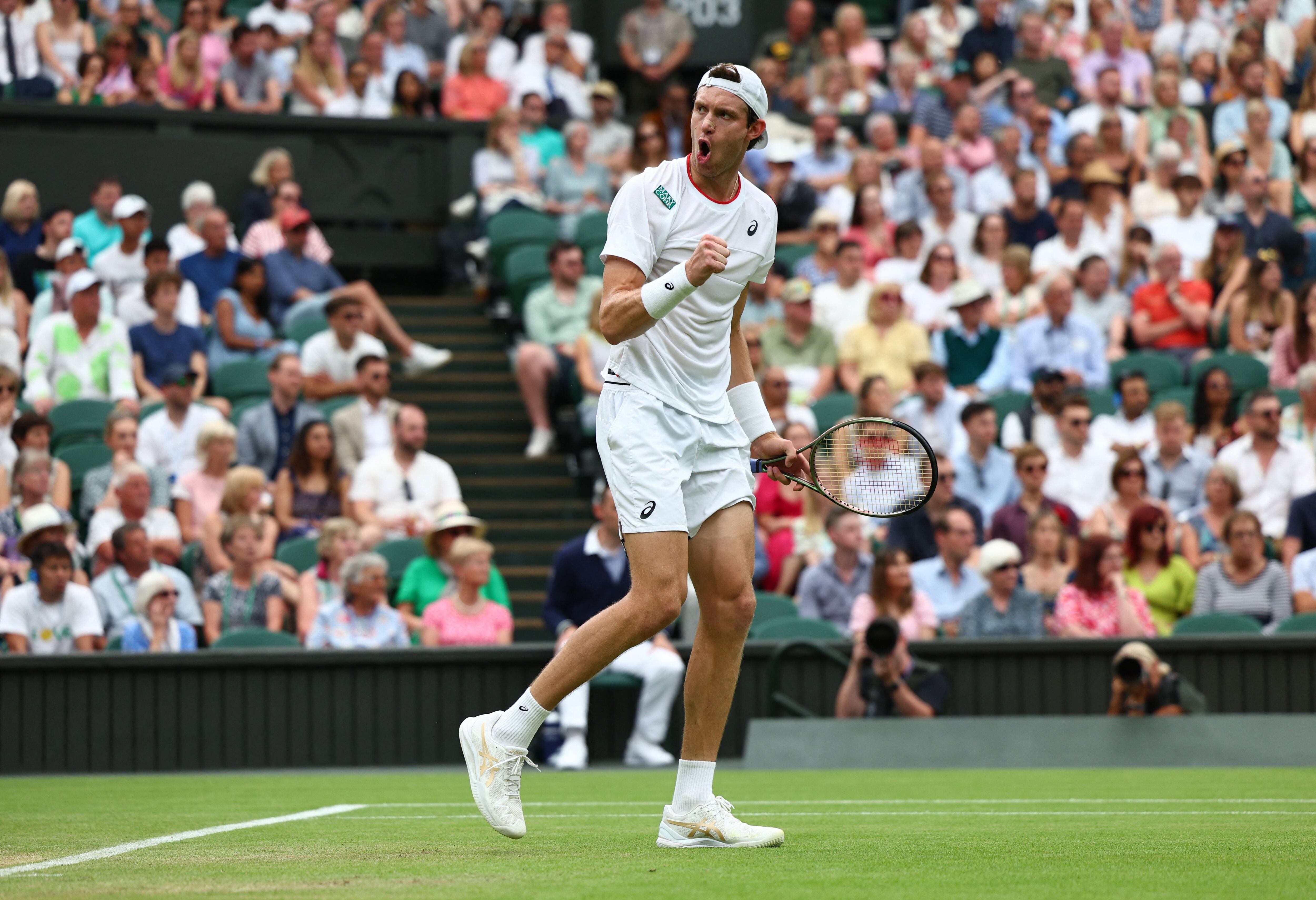 Nicolas Jarry cuando jugó en julio en Wimbledon (REUTERS/Toby Melville)