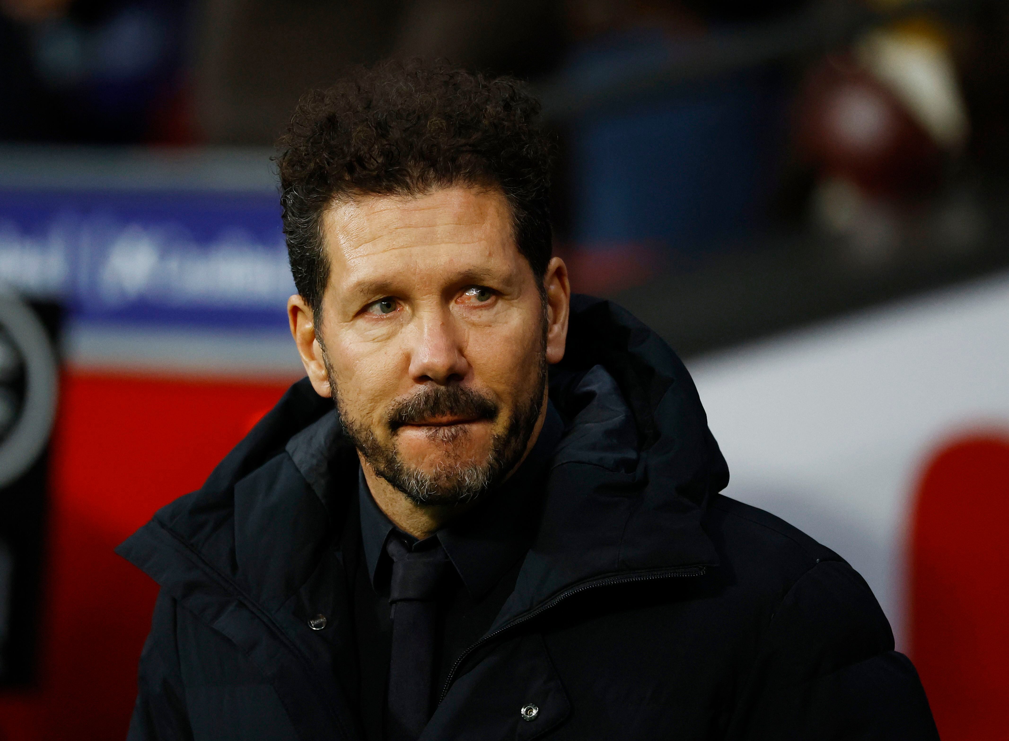 Diego Simeone fue el apuntado por D'Alessandro (REUTERS/Susana Vera)