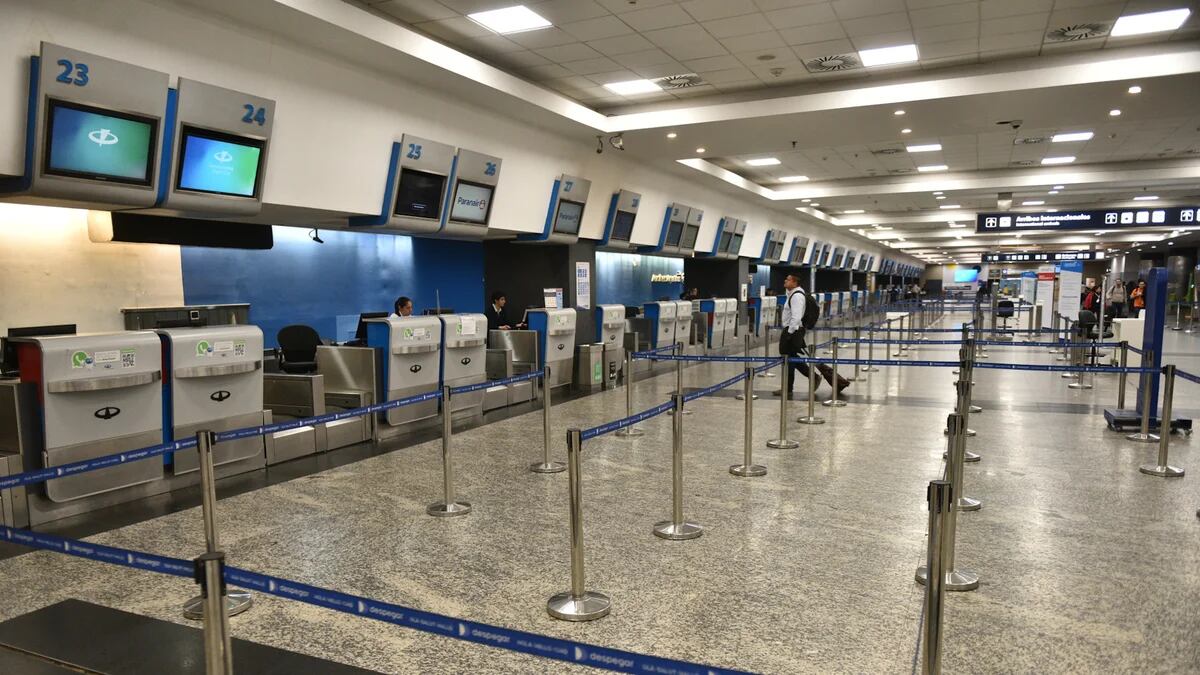 Vuelos cancelados: las aerolíneas calculan que se perderán USD 62 millones por el paro general