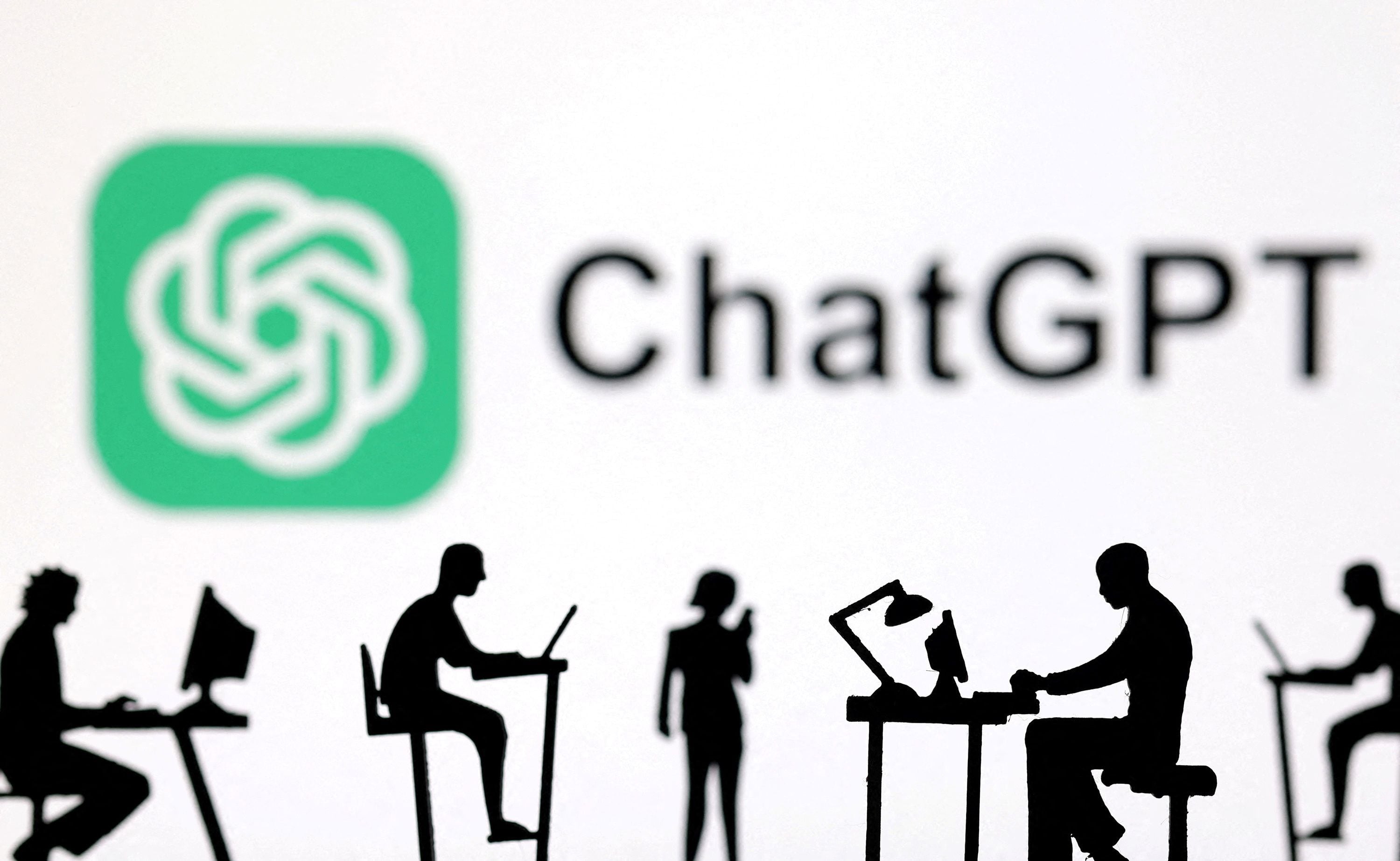 ChatGPT reconoció que depende de la electricidad para operar. REUTERS/Dado Ruvic/Illustration/File Photo