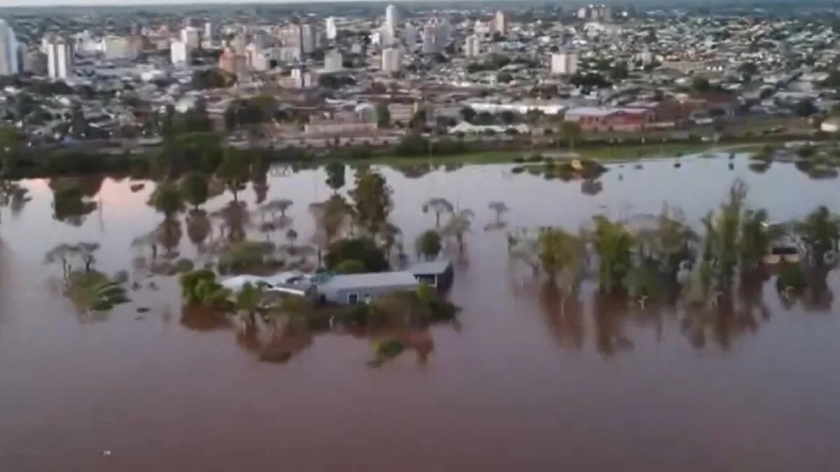 Crecida Del Río Uruguay En Entre Ríos En Pueblo Liebig Una Ruta Quedó