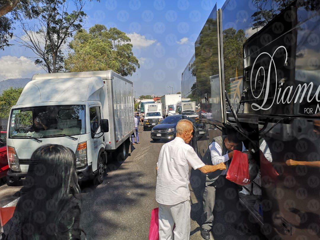 Bloqueo carretera México-Cuernavaca