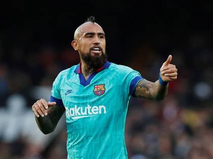  Arturo Vidal sería uno de los jugadores que dejaría el Barcelona al final de la temporada. Se mudaría al Inter de Milán (REUTERS/Albert Gea)